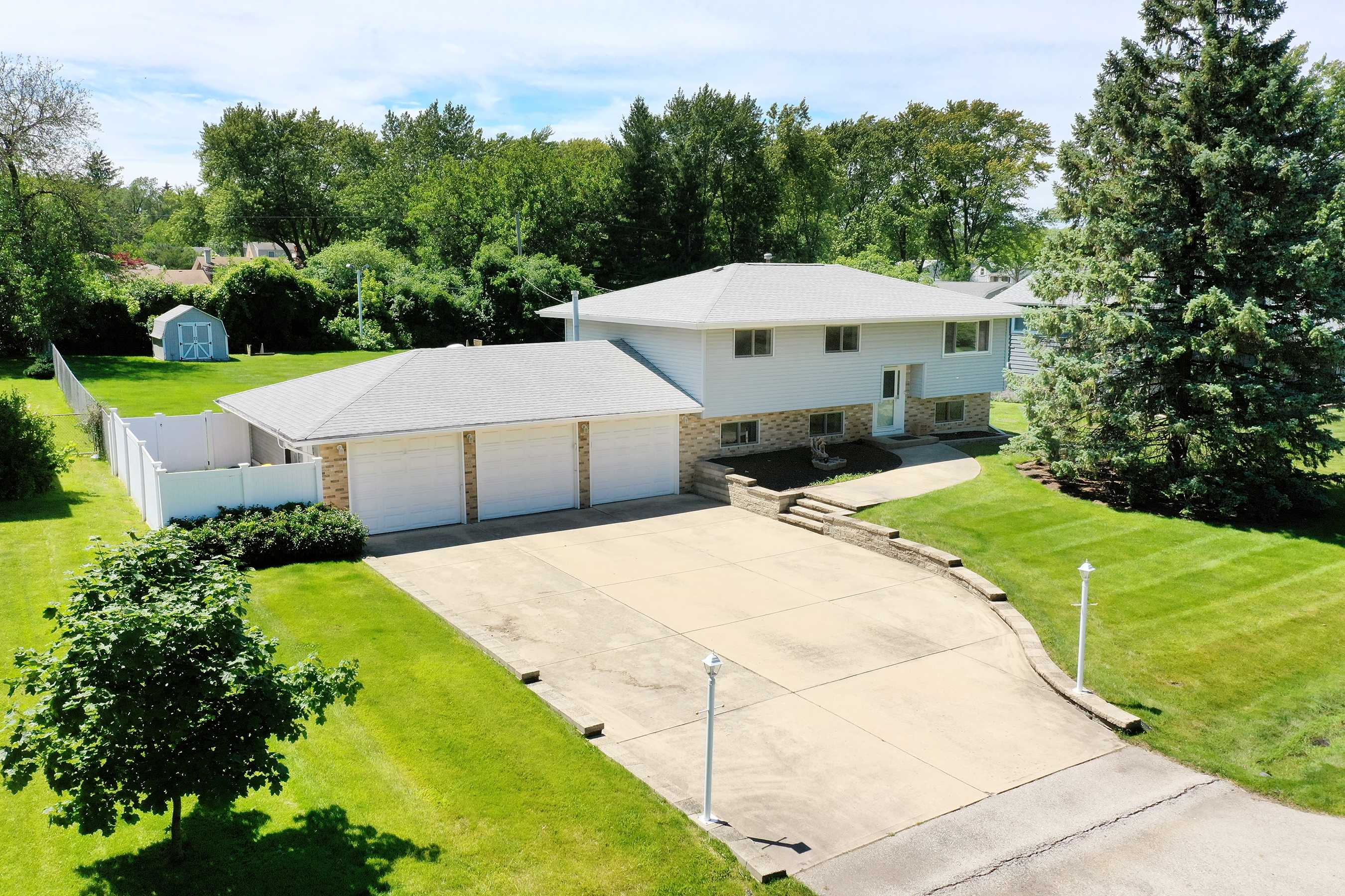 Glen Ellyn, IL 60137-2853,2N536 Pleasant Ave