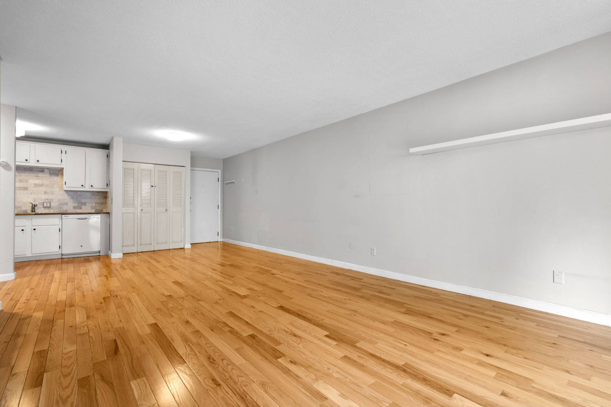 804 Centre St #104 Jamaica Plain, MA 02130-2709