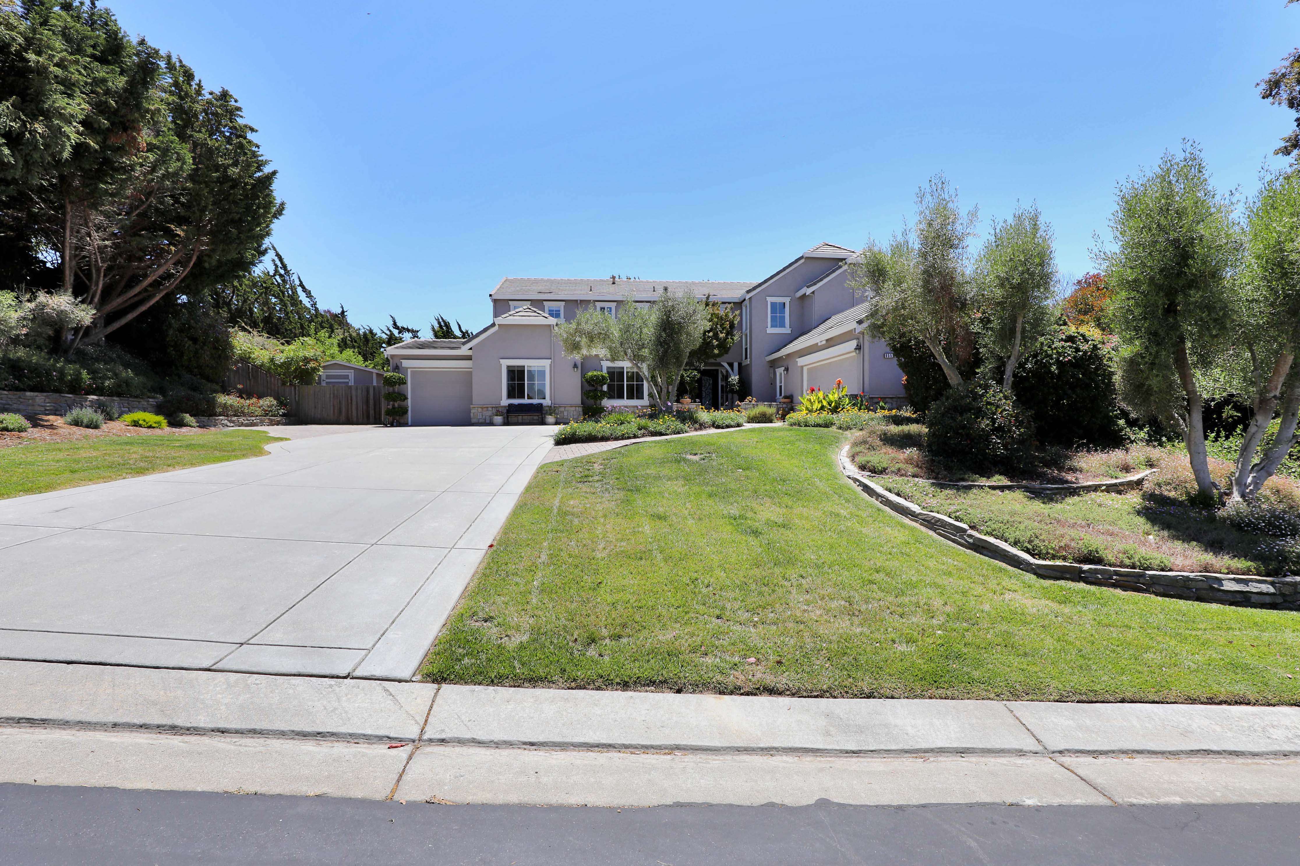 855 Via Vaquero Norte, San Juan Bautista, CA 95045-9581