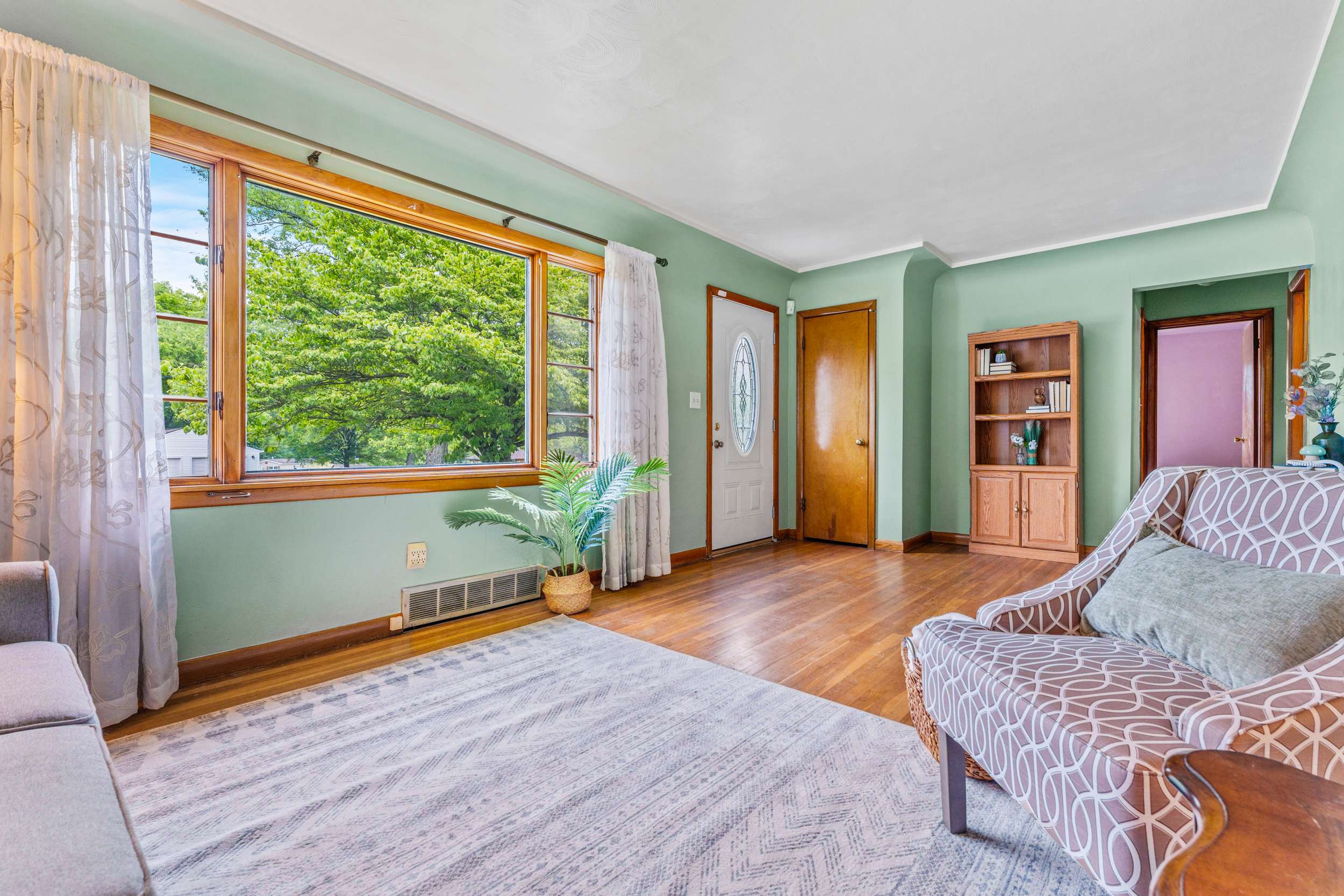 Bessemer, PA 16112-9631,9 Field St