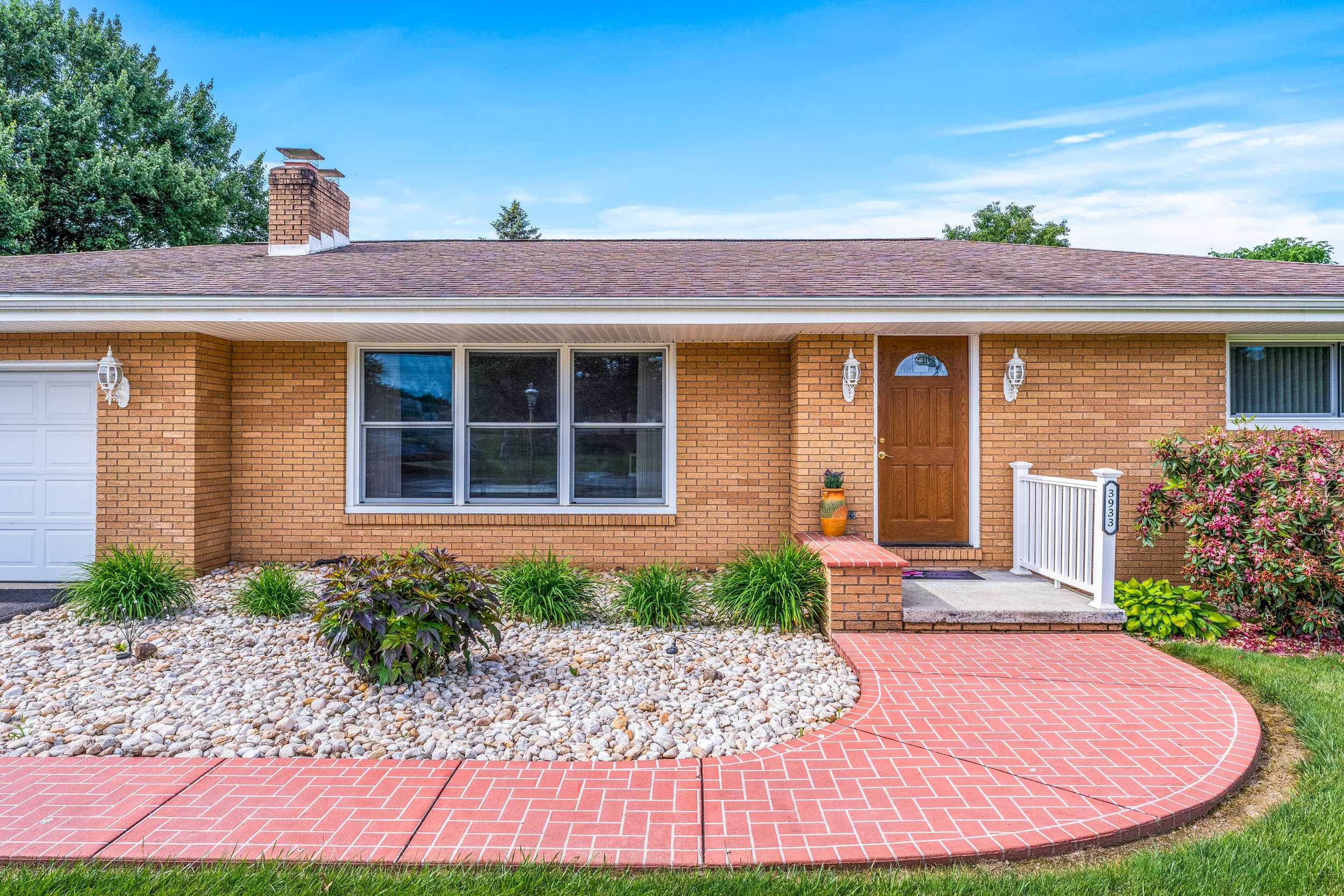 New Castle, PA 16105-2983,3933 Mitchell Rd