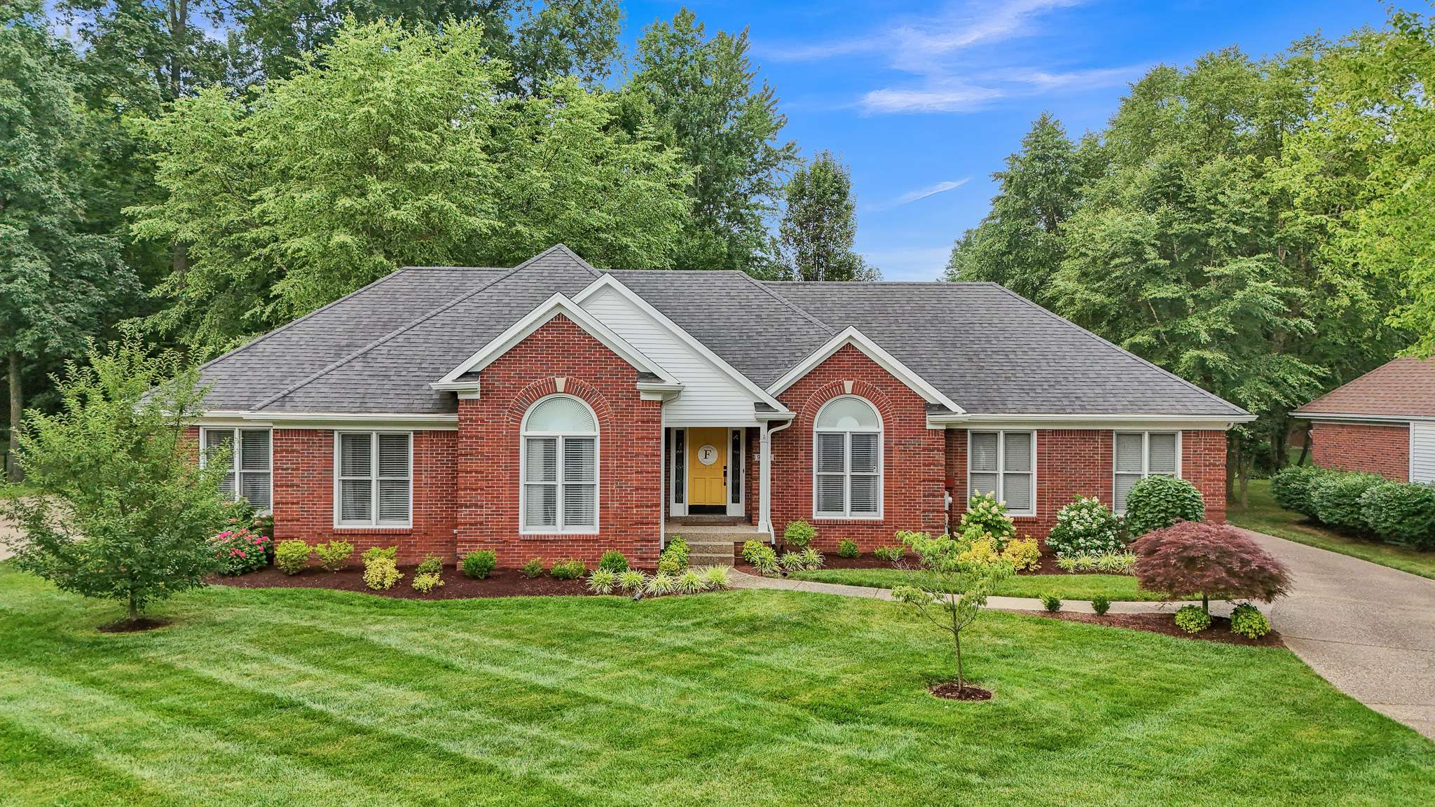 Louisville, KY 40299-6233,9900 Colonnades Pl