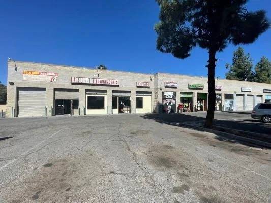 Fresno, CA 93702-3994,4729 E Kings Canyon Rd #113-115