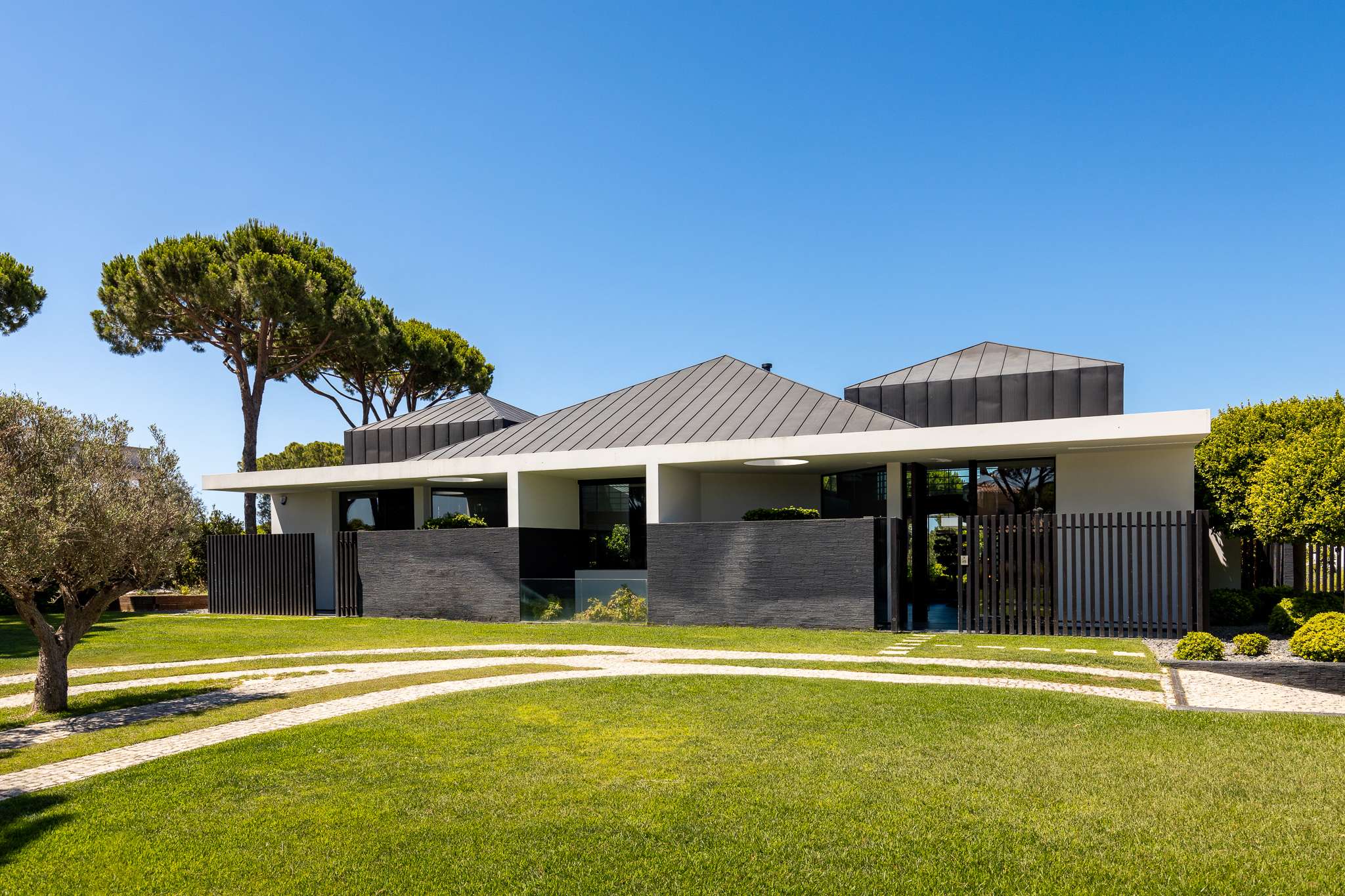 Portugal,,Unique Zen Home in Quinta do Lago Algarve #QPSAV