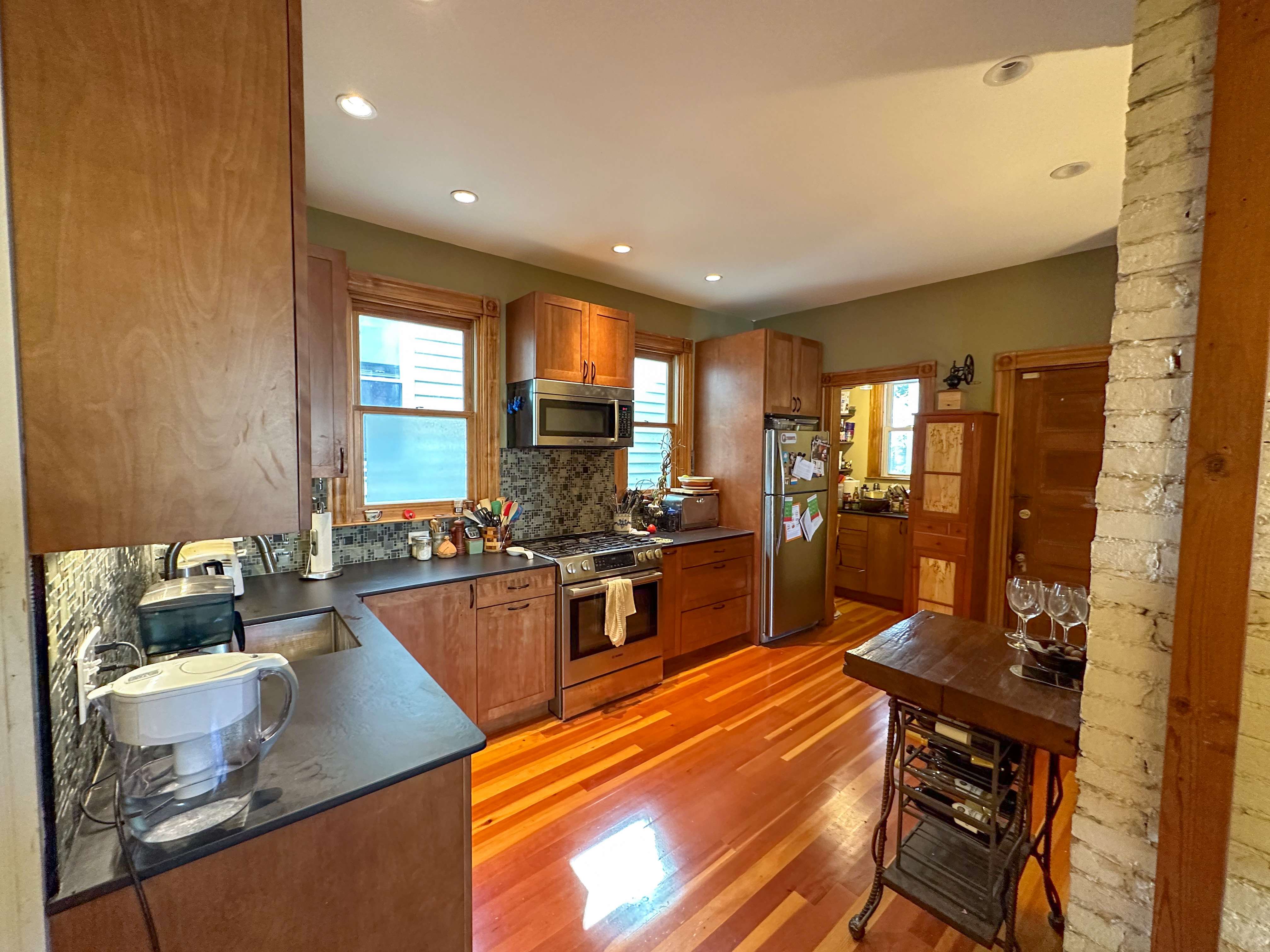9 Varney St #2, Jamaica Plain, MA 02130-4463
