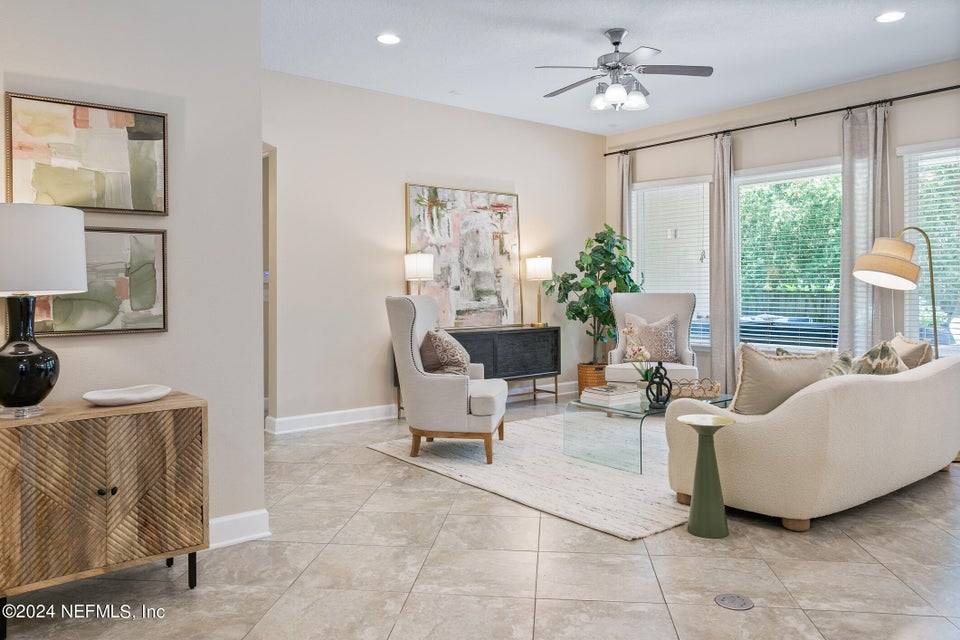 2564 Wrightson Dr, Jacksonville, FL 32223-6505