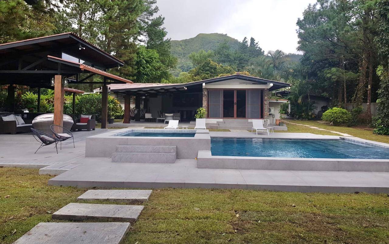 Valle de Anton Panama