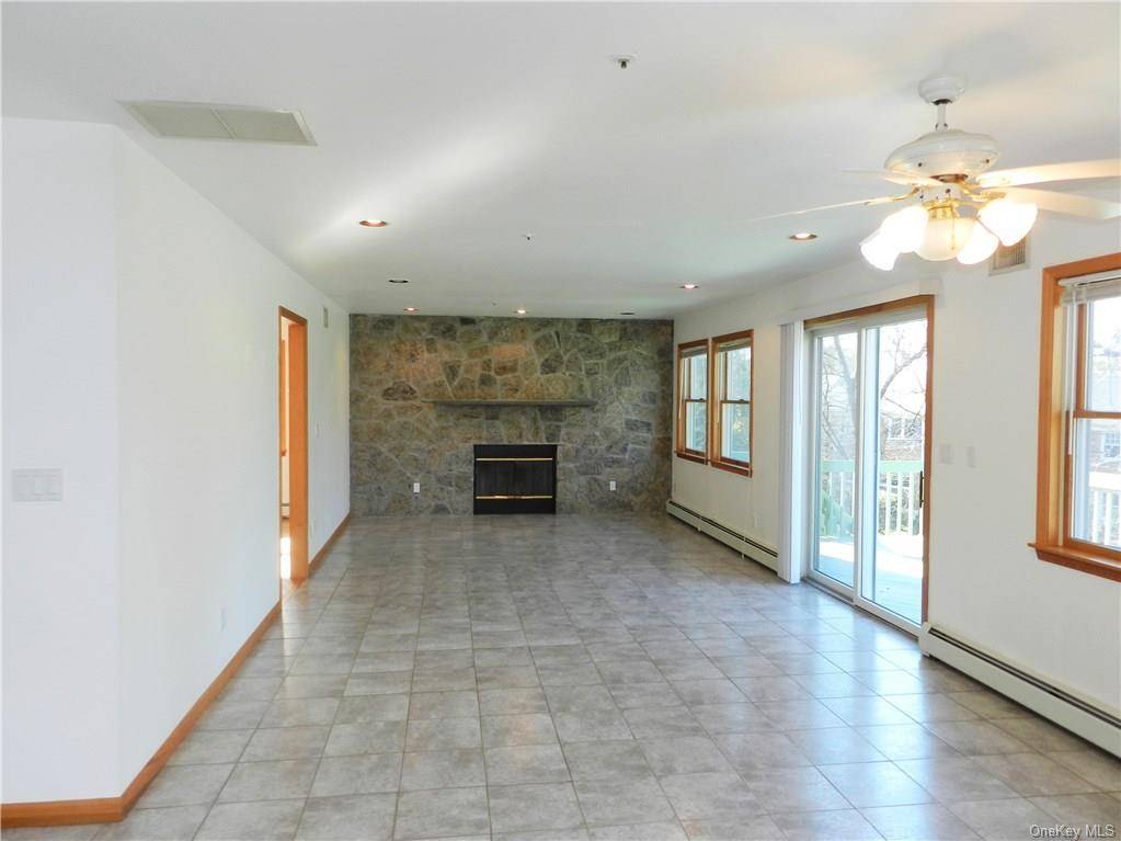 West Harrison, NY 10604-2740,33 Gainsborg Ave