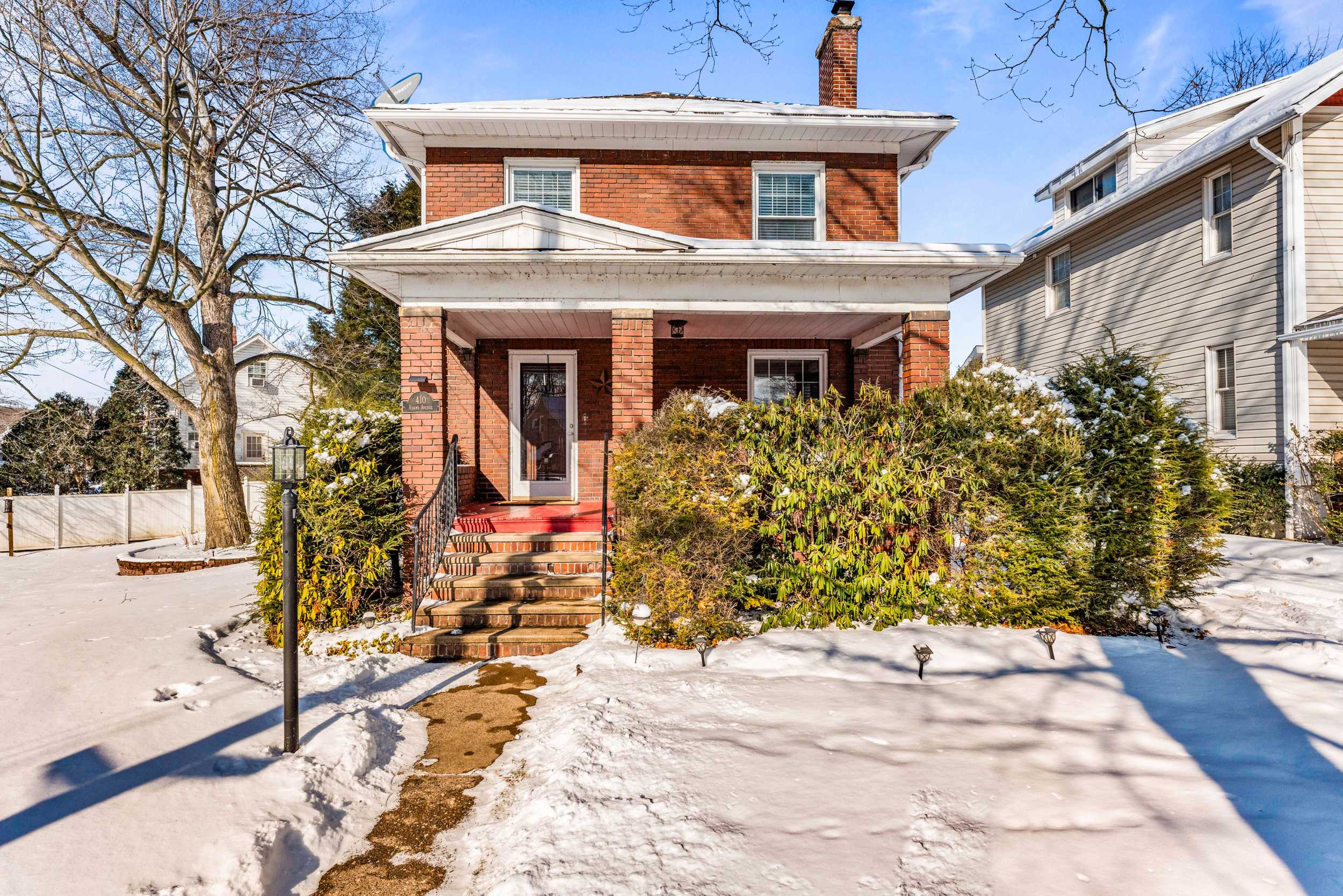 Ellwood City, PA 16117-3801,410 Adams Ave