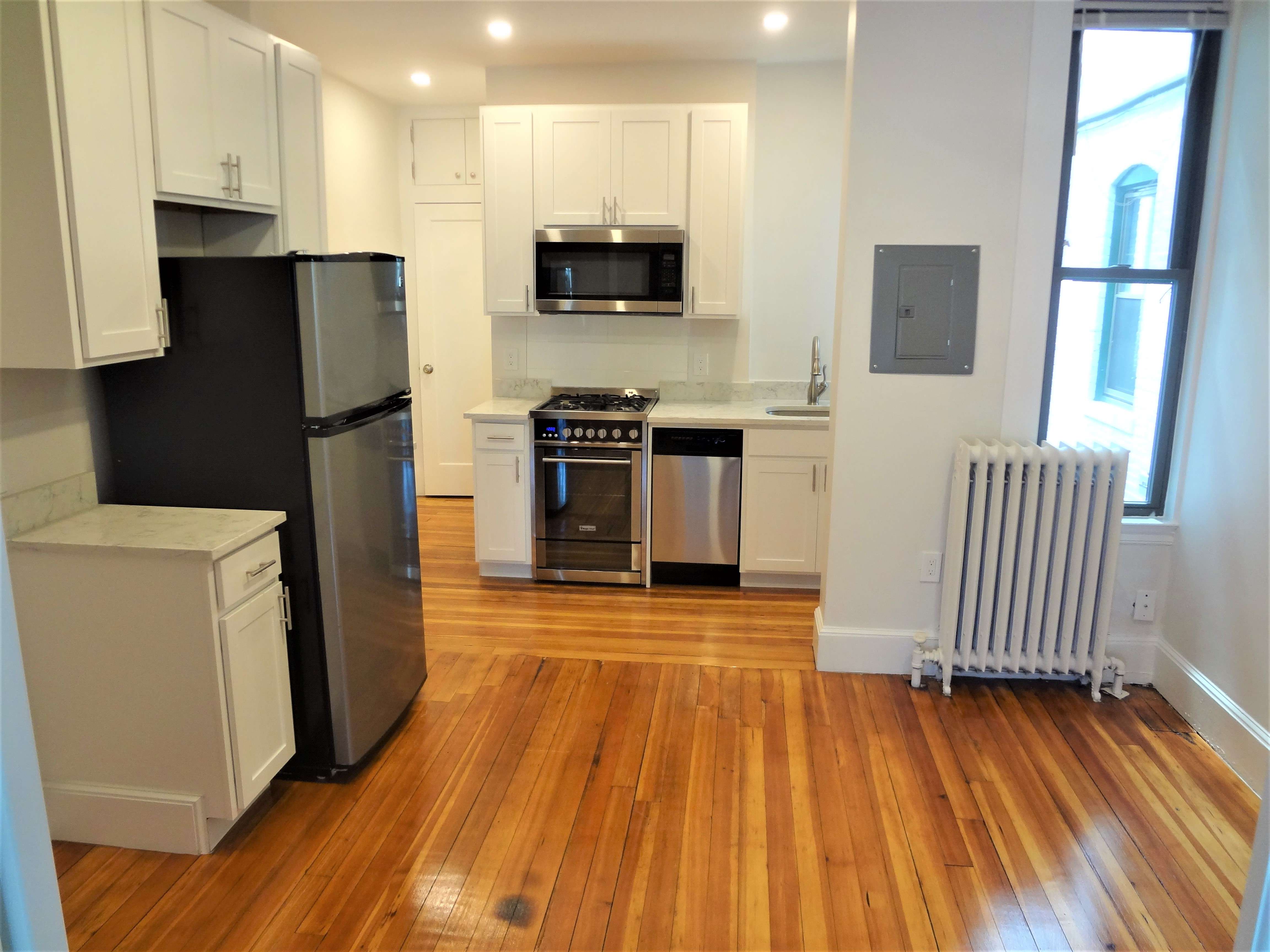 Jamaica Plain, MA 02130-2874,17 Seaverns Ave #1F