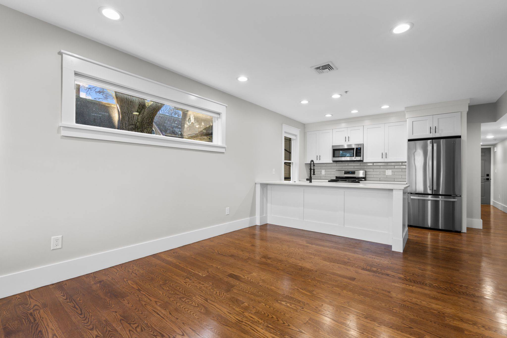 189 Chestnut Ave #1L, Jamaica Plain, MA 02130-4400