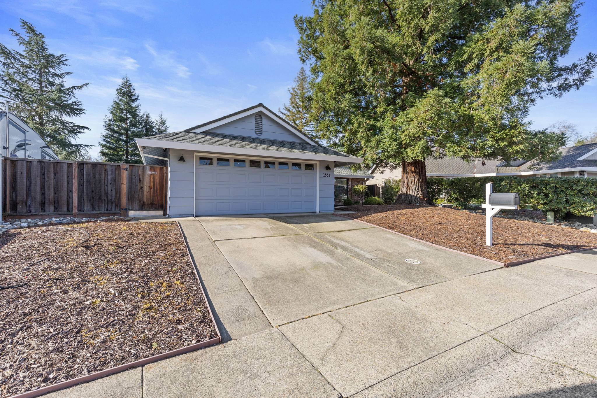 Roseville, CA 95661-5747,1533 Pine Valley Cir