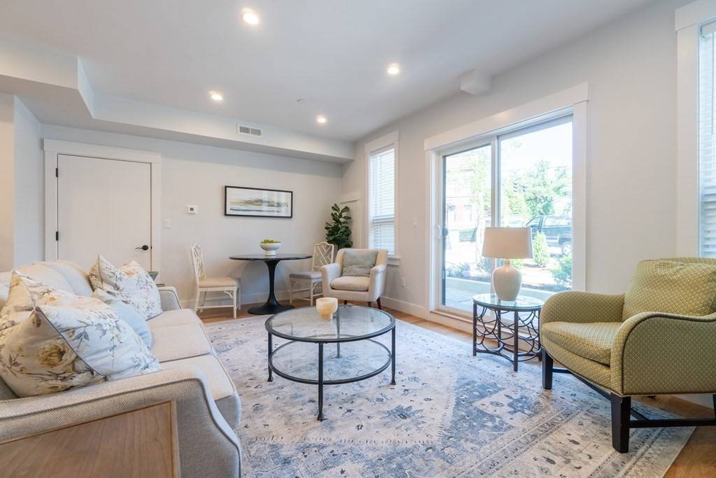 874 South St #1, Roslindale, MA 02131-2499