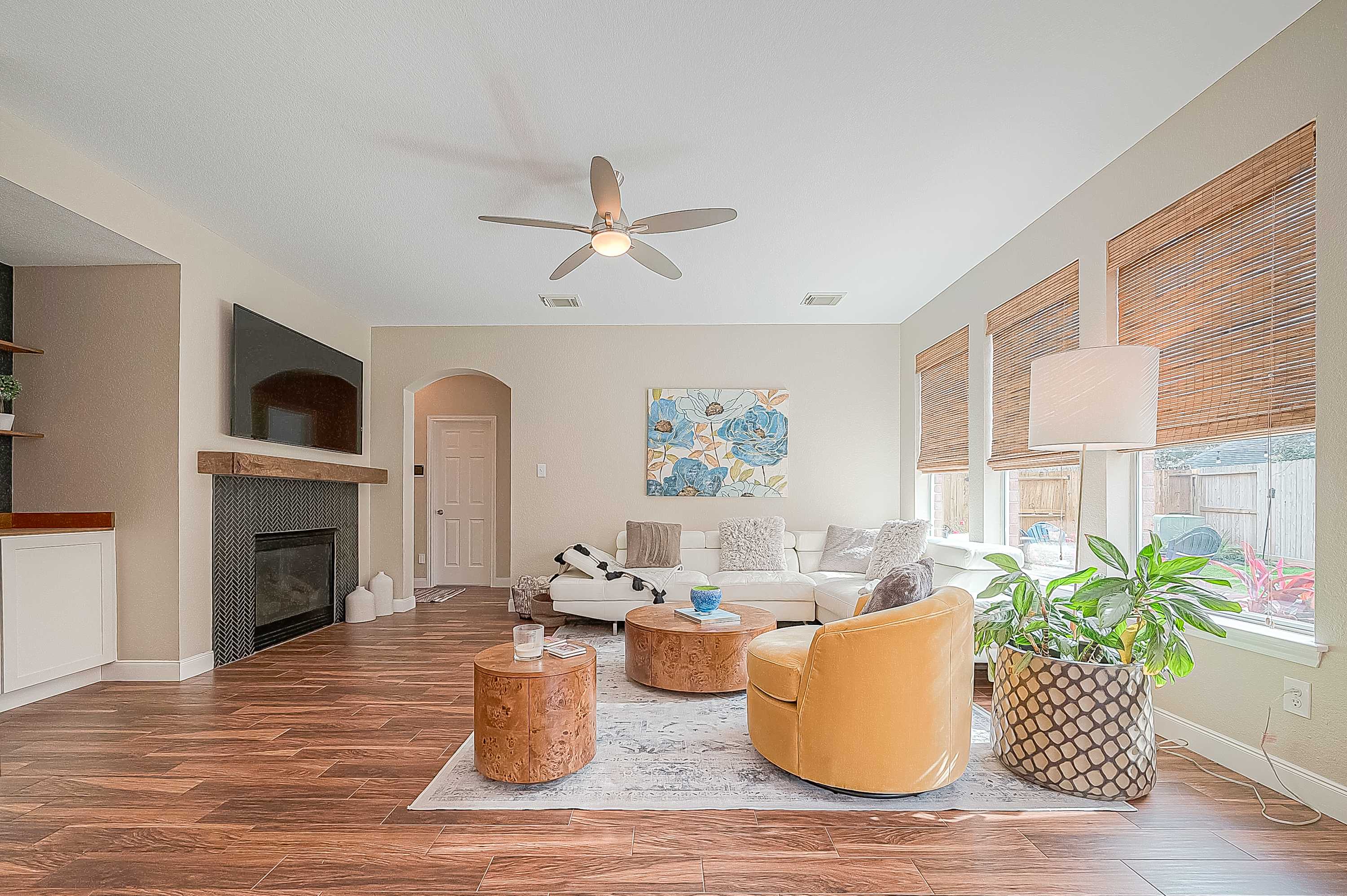 2931 Five Oaks Dr, Missouri City, TX 77459-6503