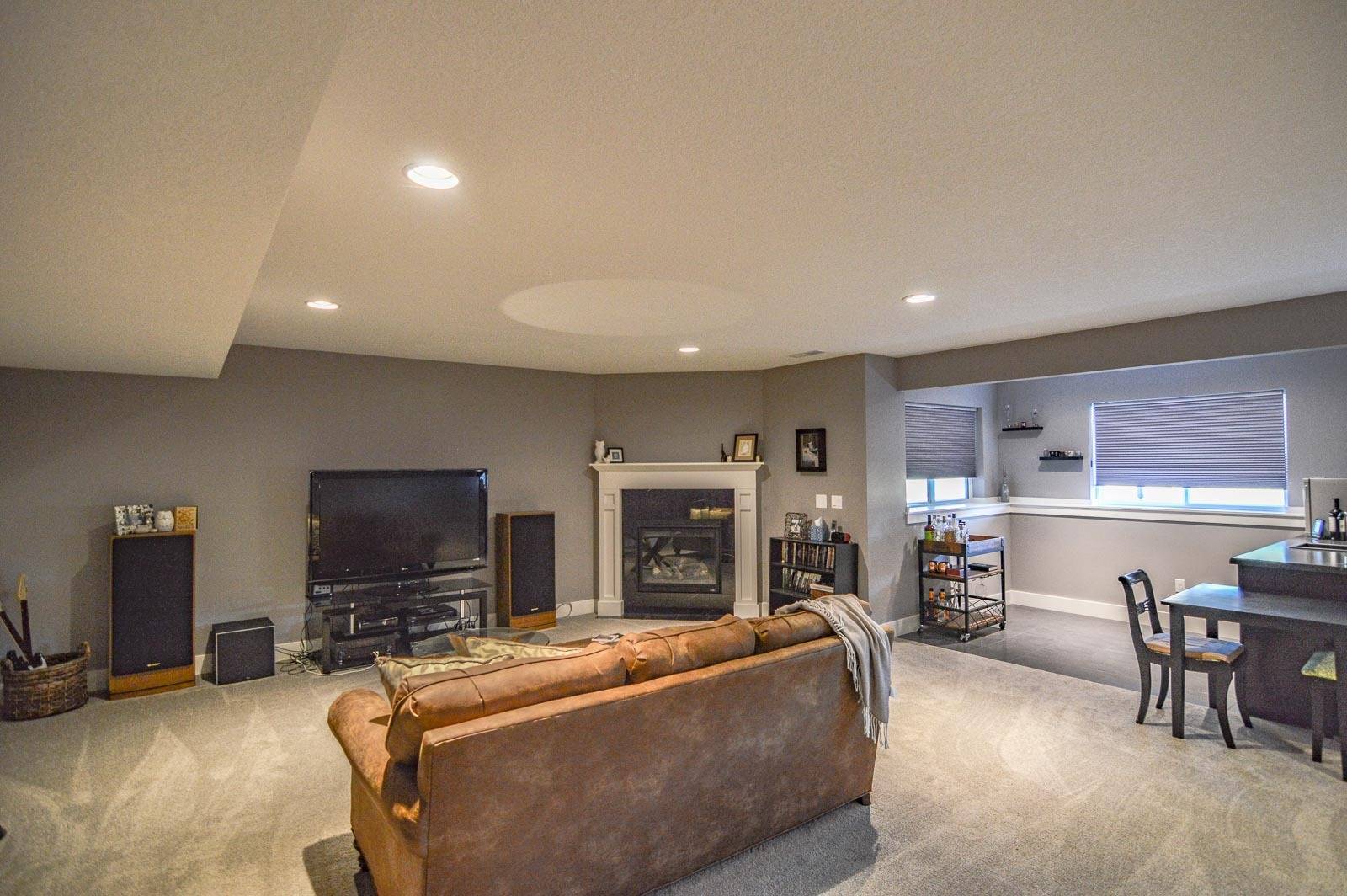 360 White Pine Street