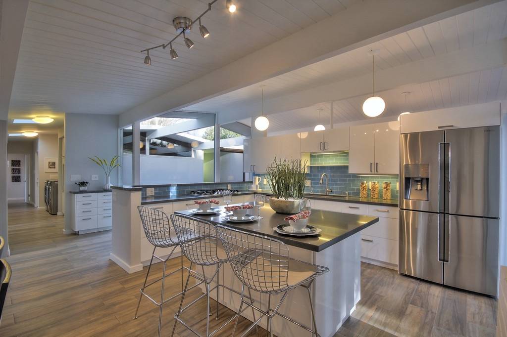 Sunnyvale, CA 94087,1649 Edmonton Avenue