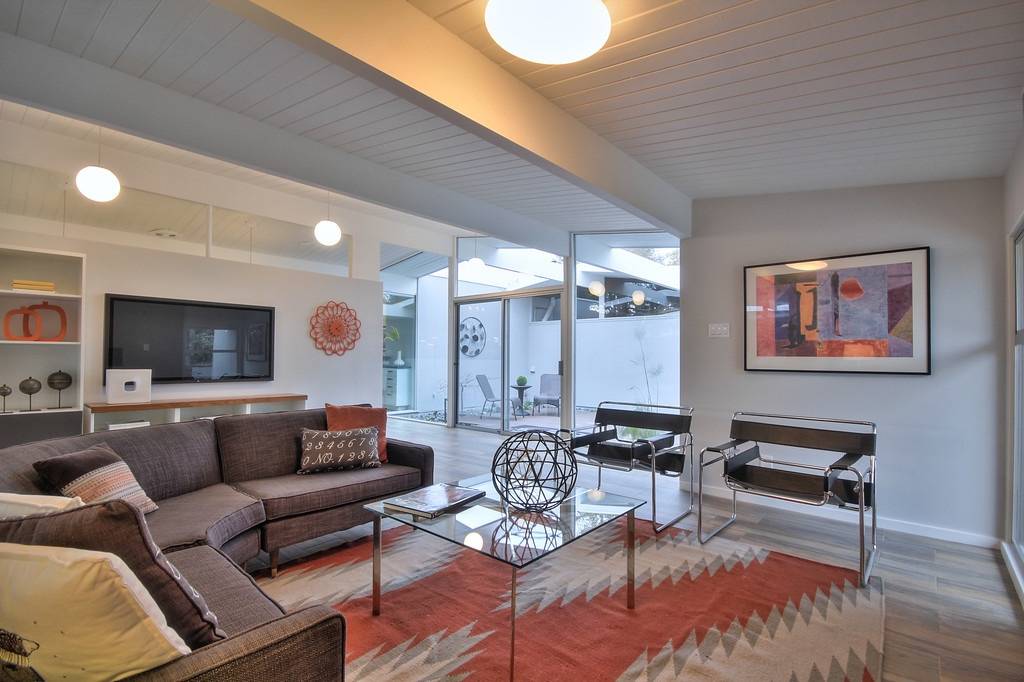 Sunnyvale, CA 94087,1649 Edmonton Avenue