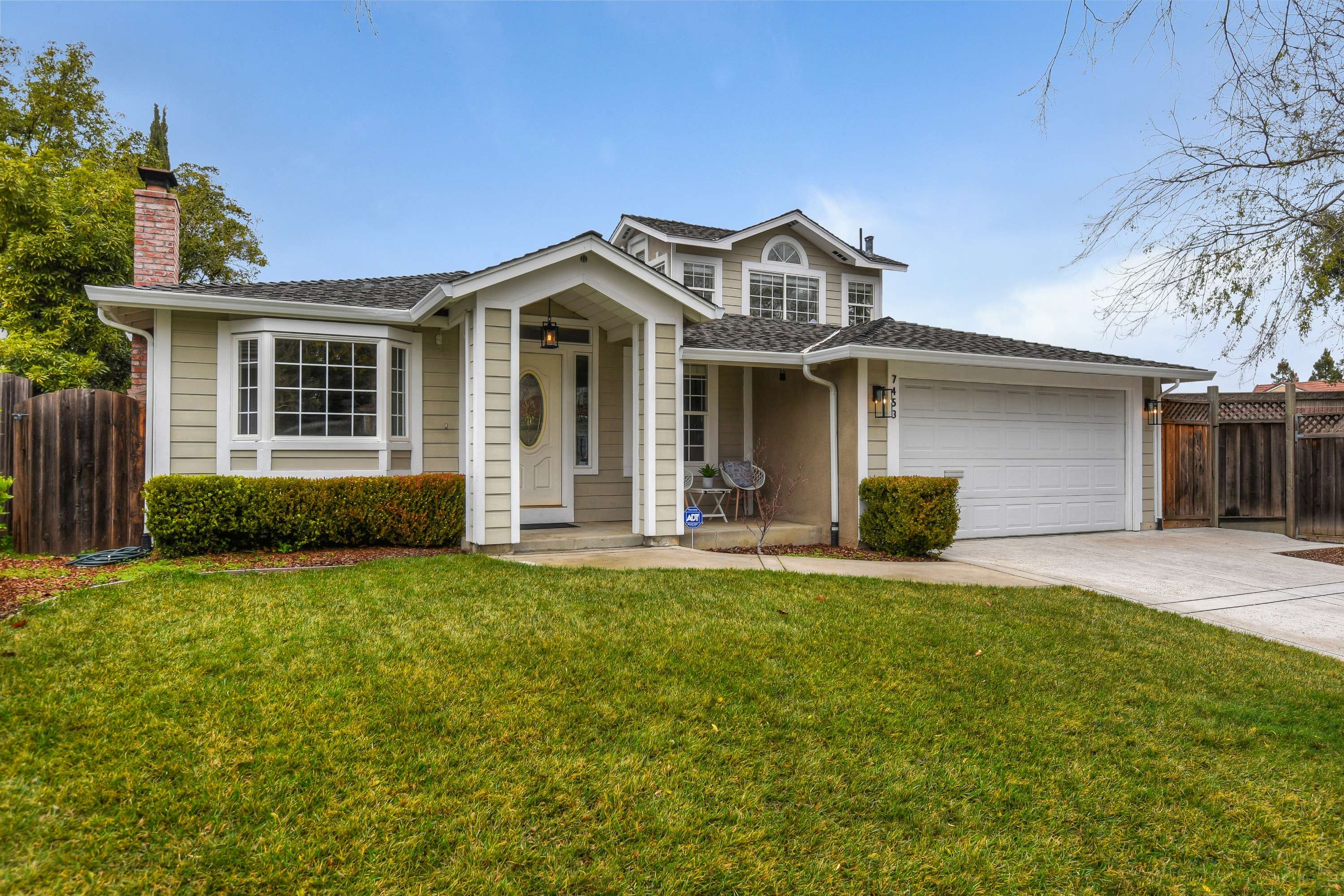 Cupertino, CA 95014,7453 Kingsbury Place