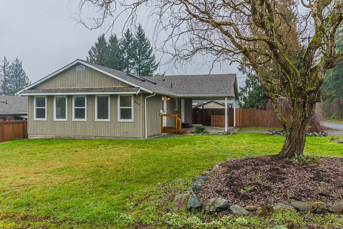 Parksville, BC V9P 1A8,654 Phillips Street