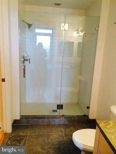 Arlington, VA 22201,2001 15th Street North #1114