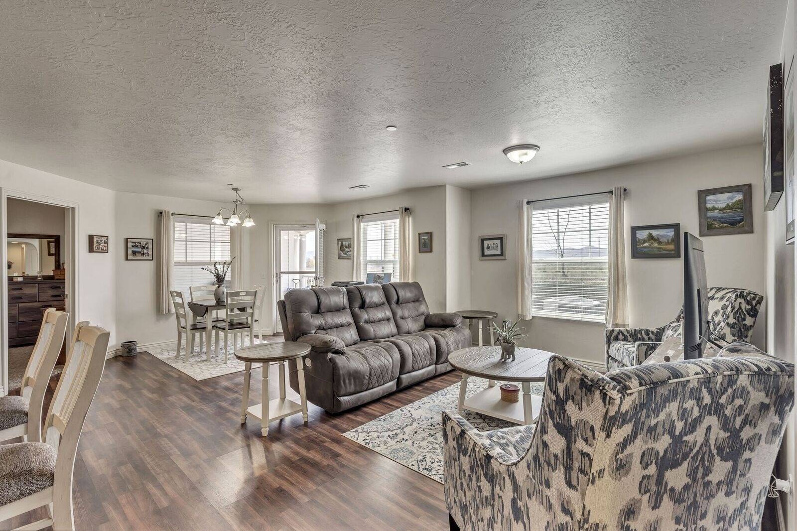 South Jordan, UT 84095,11782 Currant Drive #104