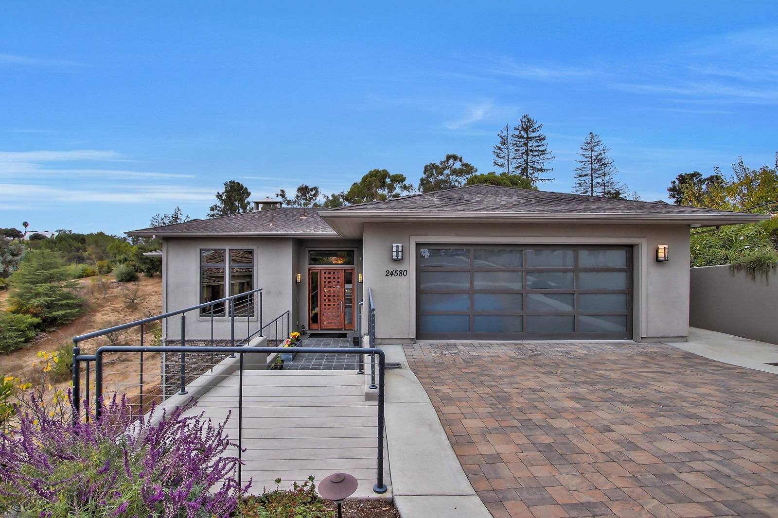 24580 Ruth Lee Court, Los Altos, CA, USA