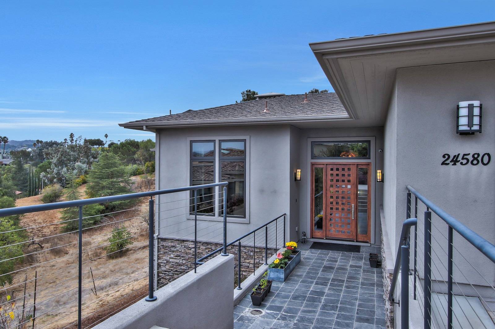 24580 Ruth Lee Court, Los Altos, CA, USA