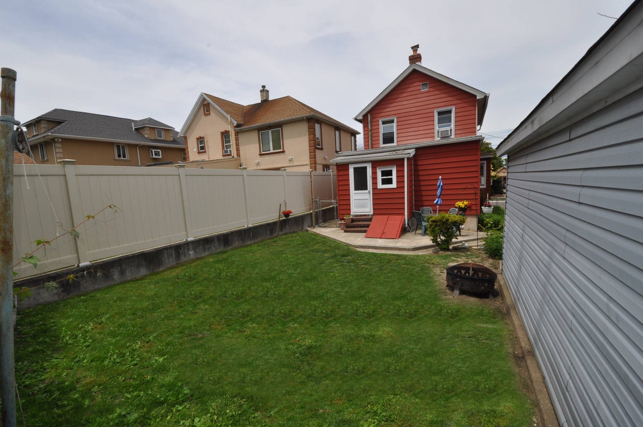 154-24 13th Avenue, Beechhurst NY 11357