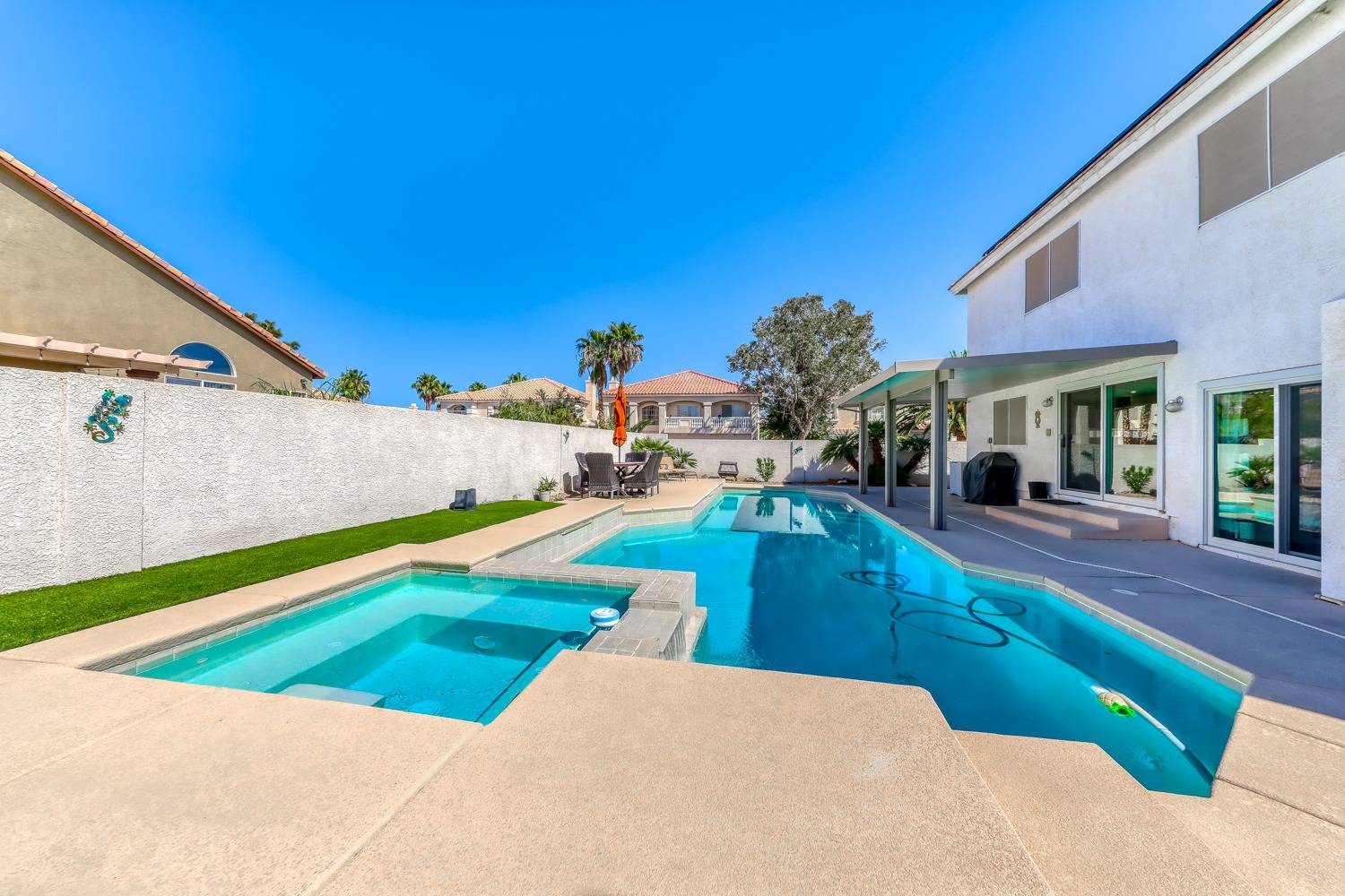 Las Vegas, NV 89183,9987 Glowing Forge Ct