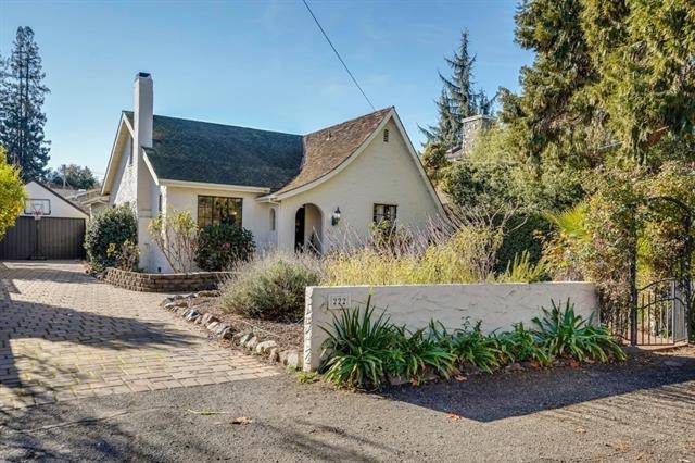 222 Pasa Robles Avenue, Los Altos 94022