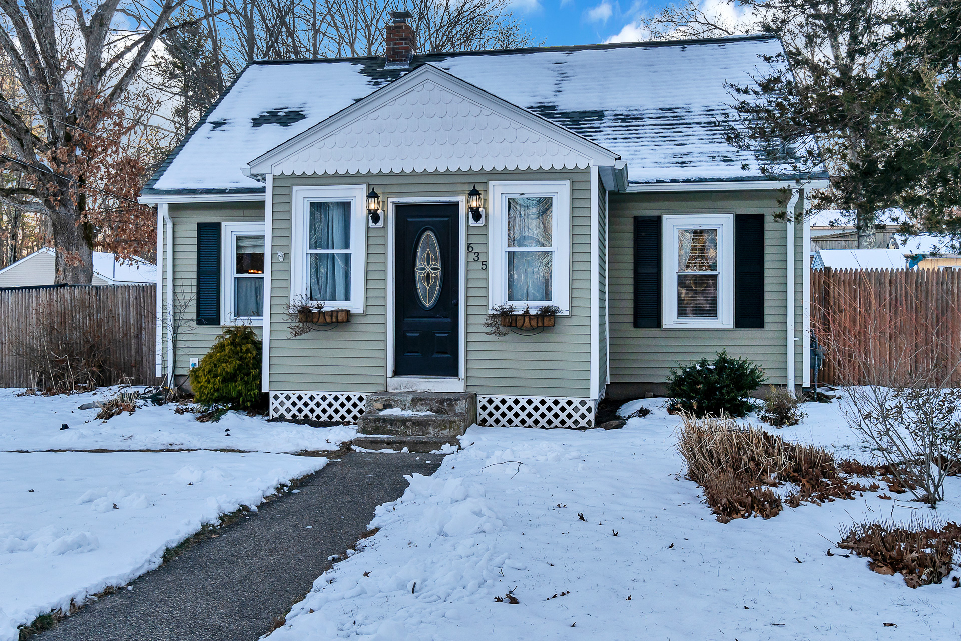 Pascoag, RI 02859,635 South Main Street