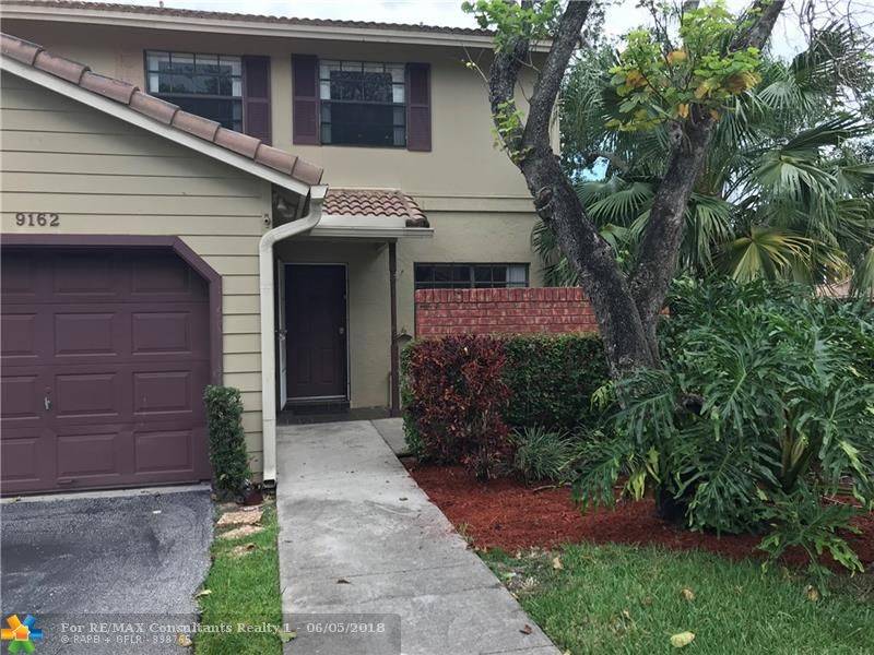 Plantation, FL 33324,9162 Vineyard Lake Dr  #9162