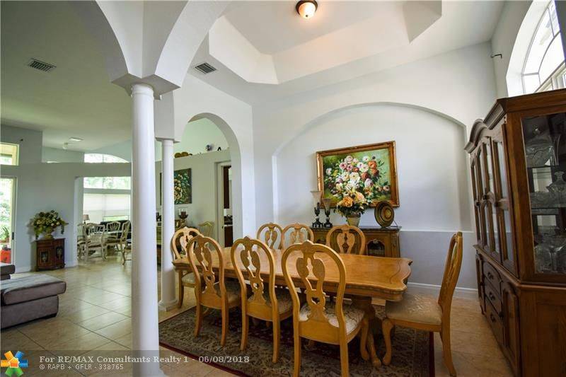 Coconut Creek, FL 33073,5011 Pinecreek Pl