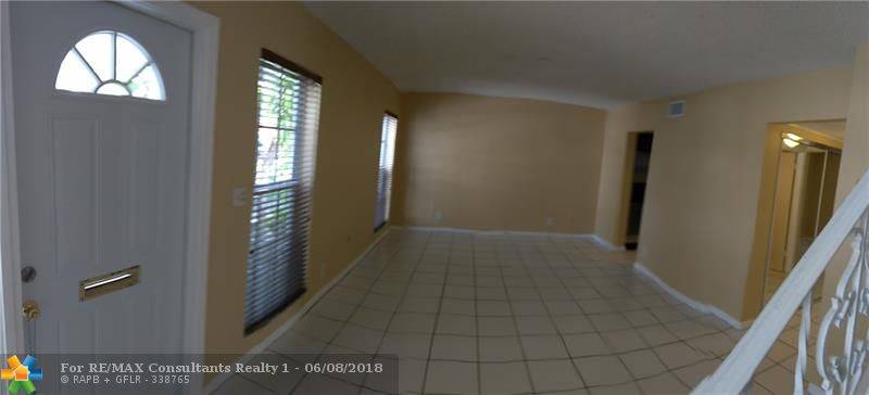 North Lauderdale, FL 33068,1221 Silverado  #1221