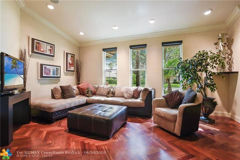 Coral Springs, FL 33067,4343 NW 67th Ave