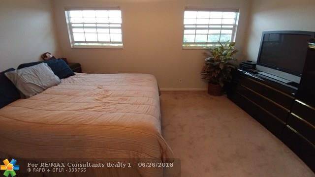 Fort Lauderdale, FL 33311,680 Tennis Club Dr  #306