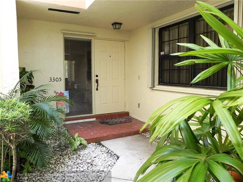 Hollywood, FL 33021,3305 Water Oak Dr  #1307