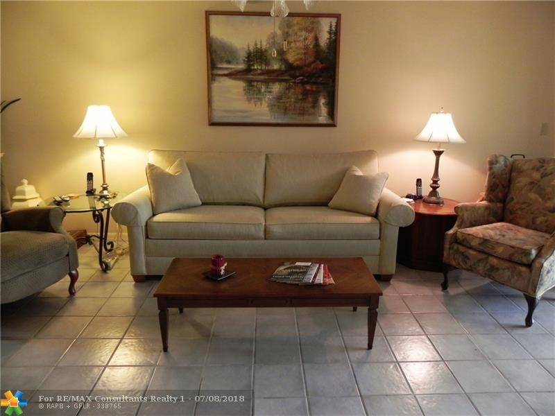 Hollywood, FL 33021,3305 Water Oak Dr  #1307