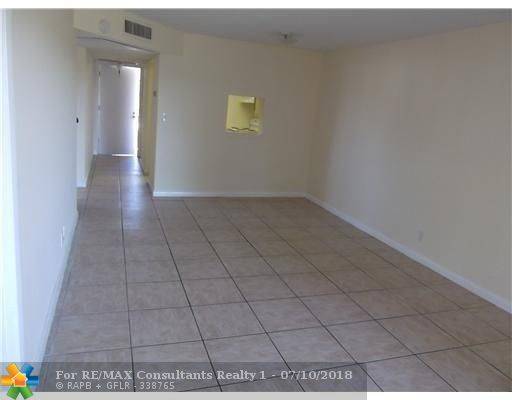 Tamarac, FL 33321,8020 Fairview Dr  #302