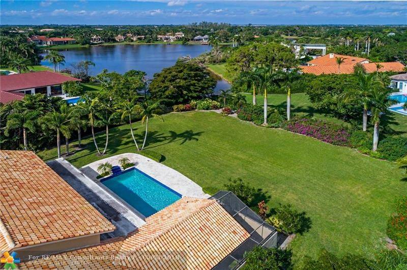 Boca Raton, FL 33496,8235 Twin Lake Dr