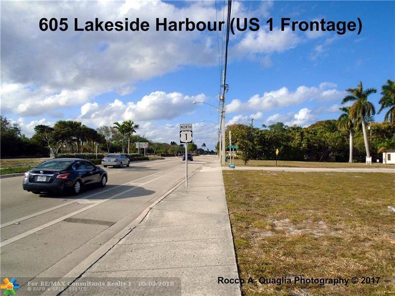 Boynton Beach, FL 33435,605 Lakeside Harbour