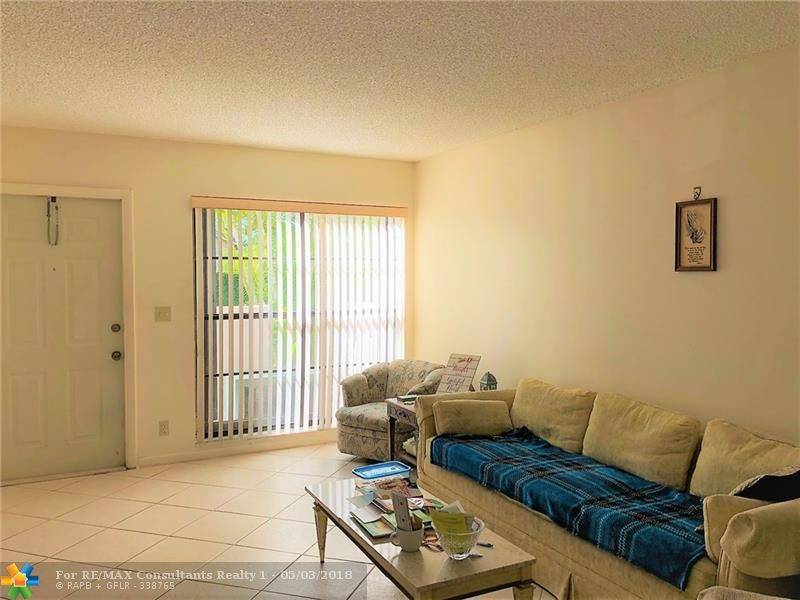 Coral Springs, FL 33071,9784 Shadow Wood Blvd  #13