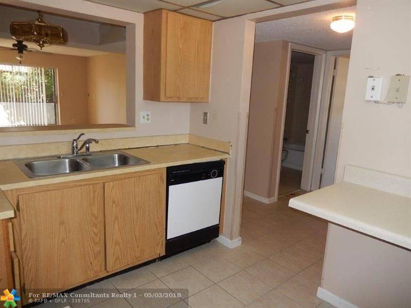 Coral Springs, FL 33065,3018 CORAL SPRINGS DR #102-3