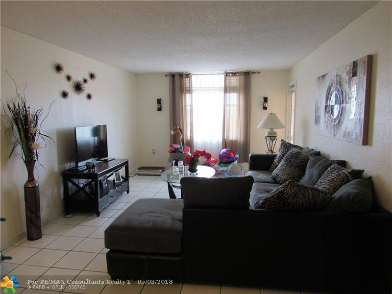 Hialeah, FL 33012,5775 W 20th Ave  #415