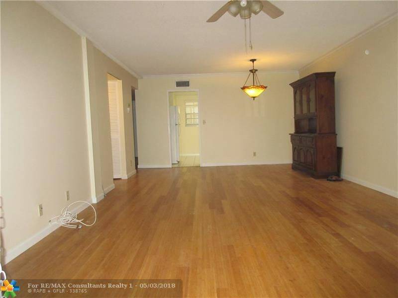 Coral Springs, FL 33065,3475 Brokenwoods DR  #305