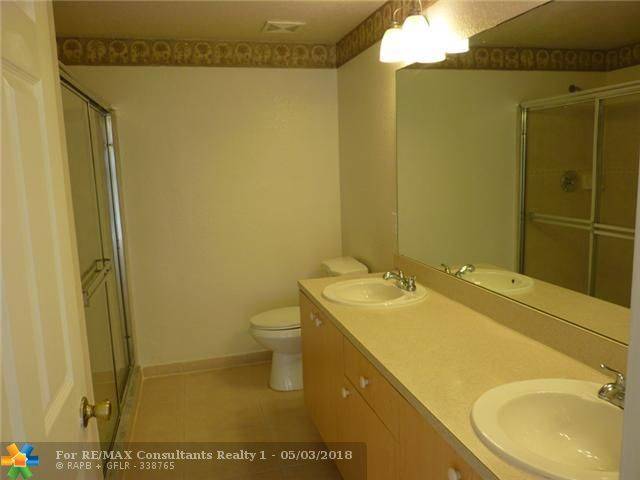 Coral Springs, FL 33065,2801 Riverside Dr  #202 S