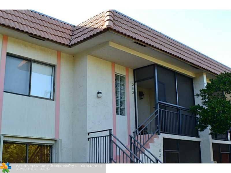 Weston, FL 33326,419 Lakeview Dr  #202