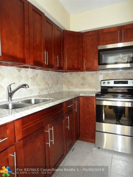 Oakland Park, FL 33334,691 NE 46th Ct