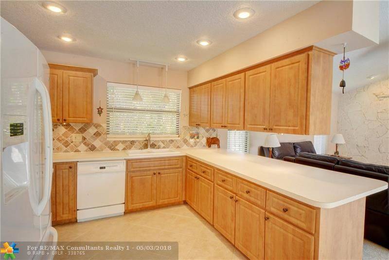 Coral Springs, FL 33065,4025 NW 73rd Ave