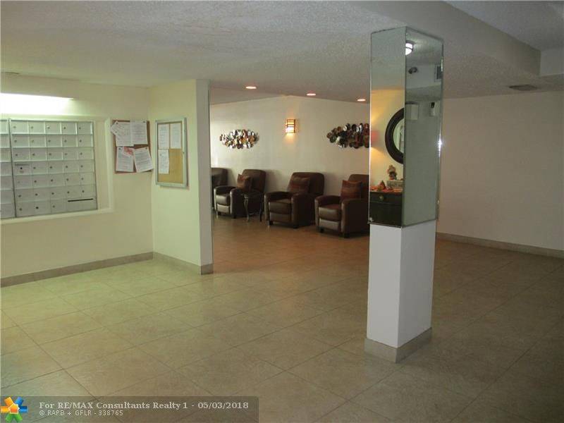 Plantation, FL 33317,6700 Cypress Rd  #208